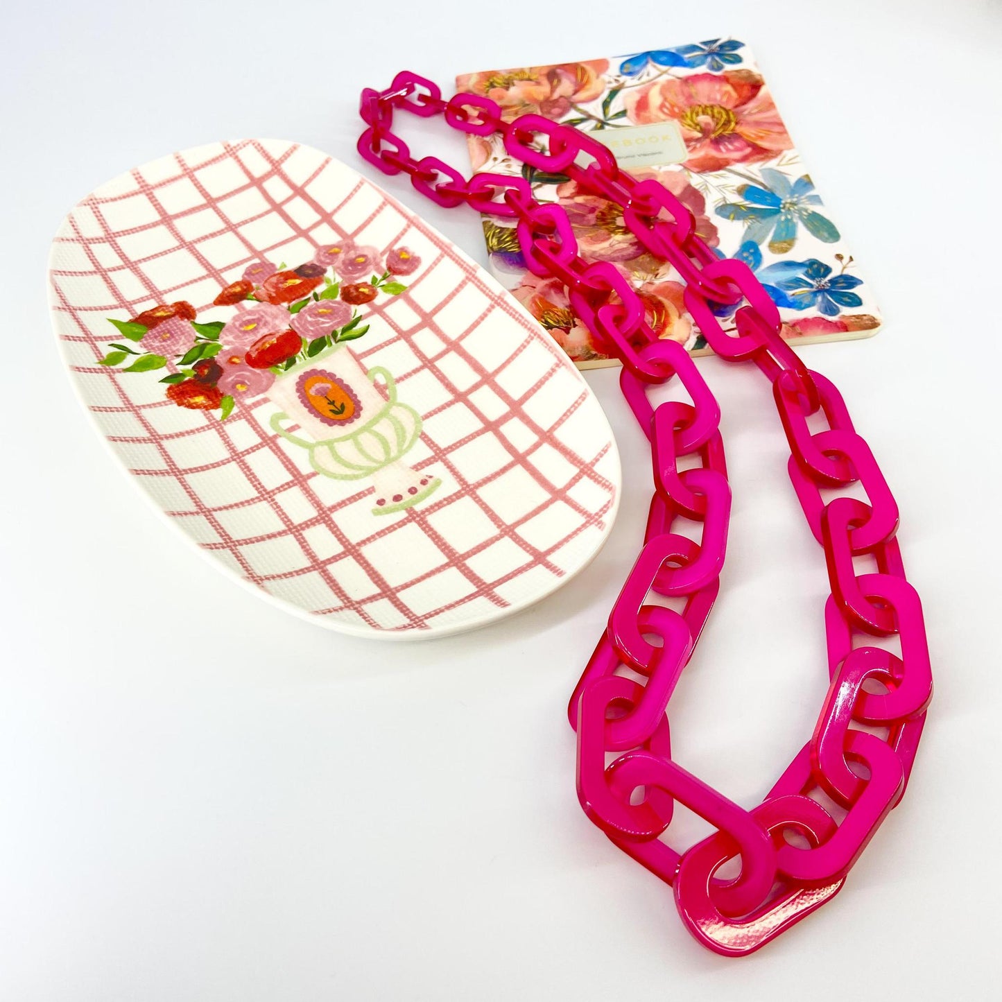 Necklace - Graduated Flat Link - Hot Pink - Resin