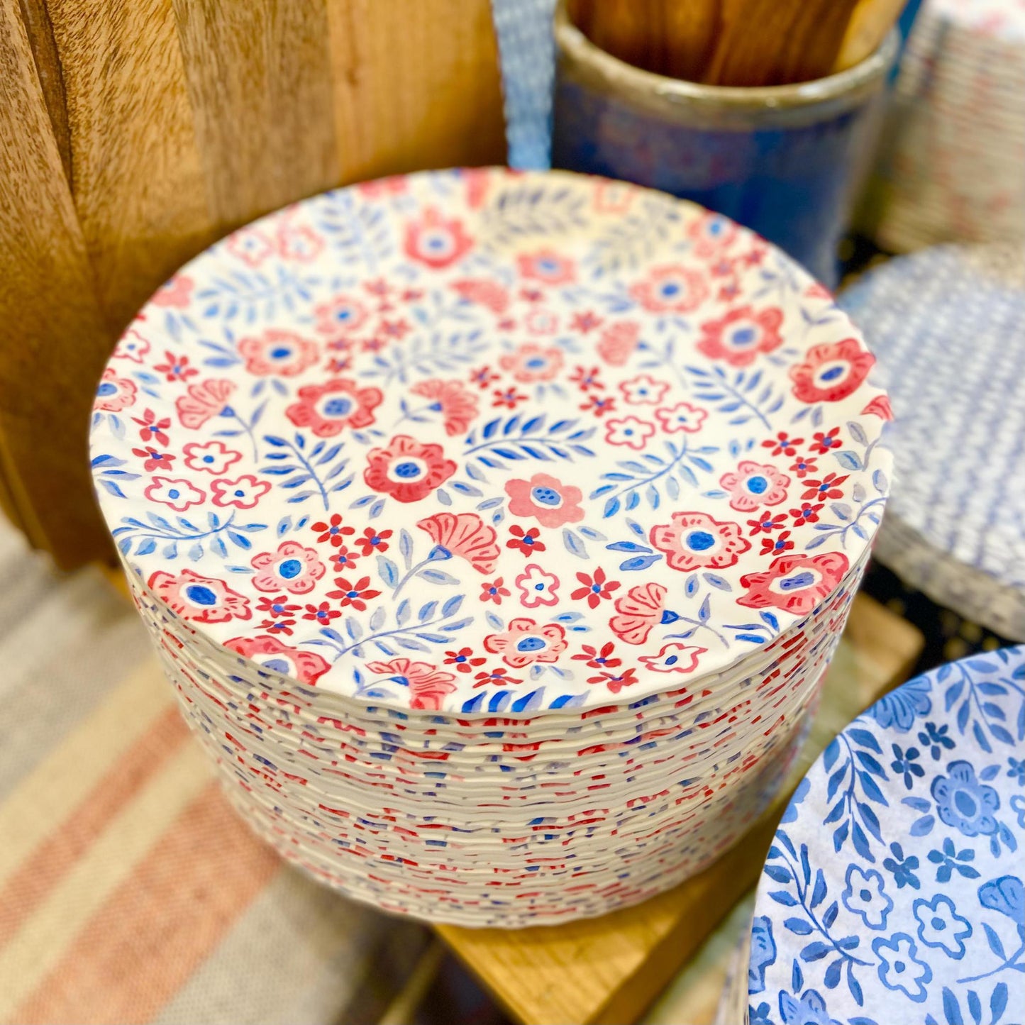 Plate - 9" "Paper Plate" Red With Blue Center Flowers - Melamine