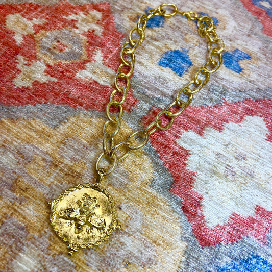 Necklace - Gold Bee On Loop Chain - 24kt Gold Plated