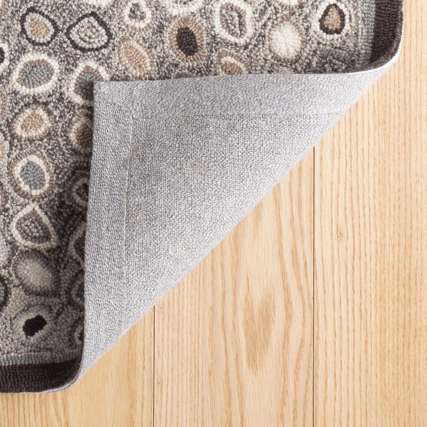 Rug - Micro Hooked Wool - Cat's Paw Grey