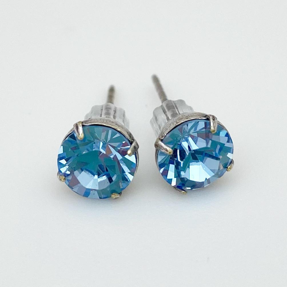 Stud Earrings - Real Crystals - Light Sapphire