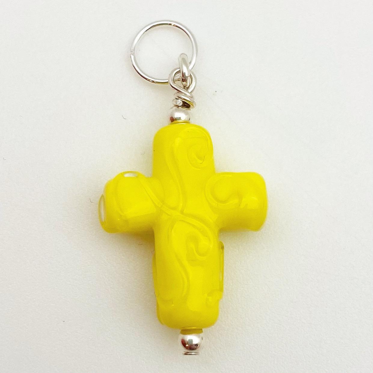 Pendant - Glass w/ Swirl Cross - Medium