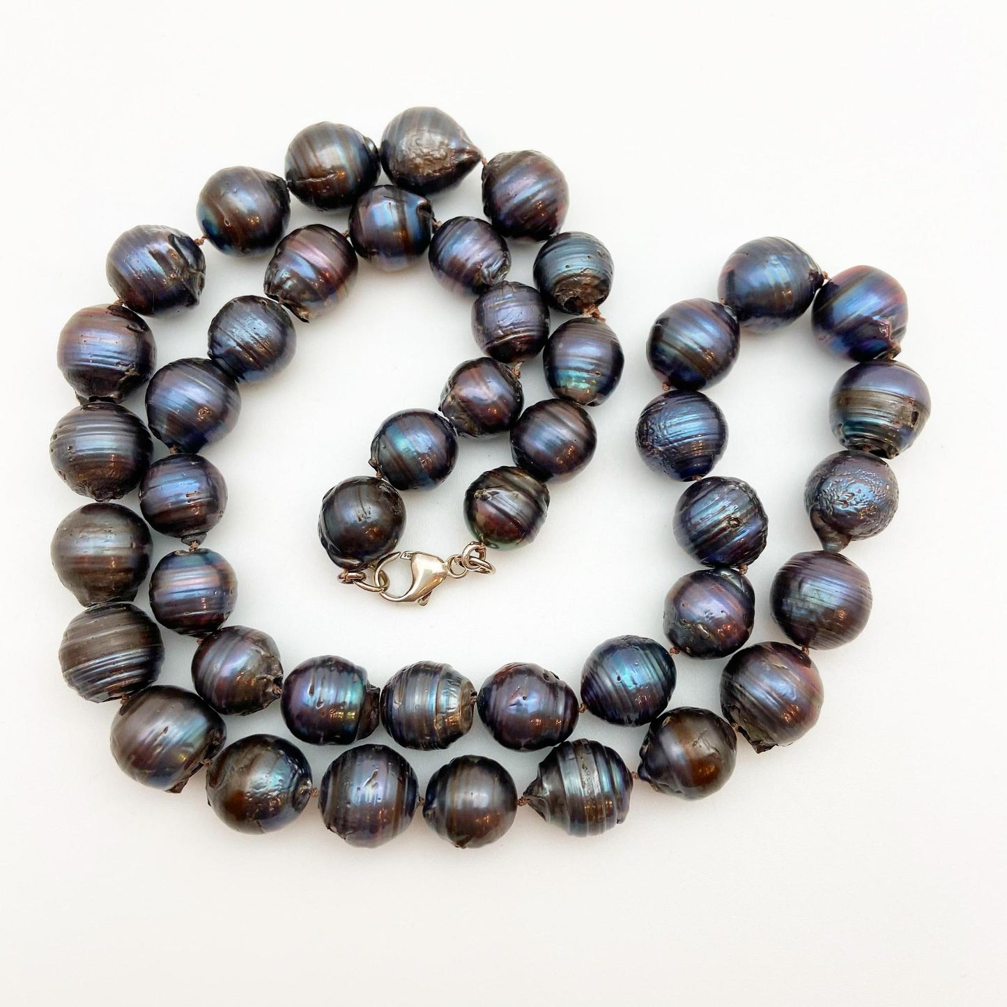 Necklace - Handknotted Dark Pearl - 29"