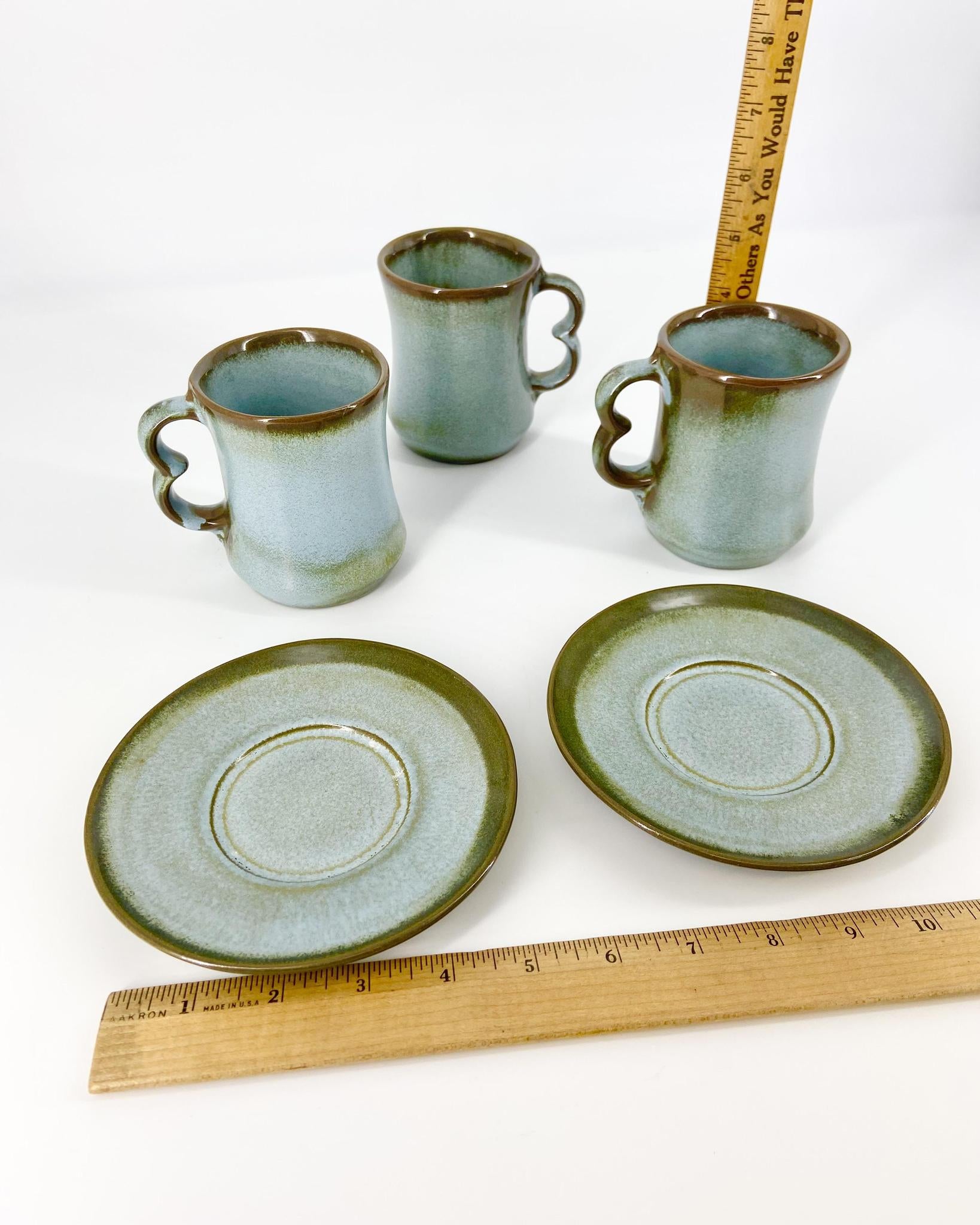 Frankoma Pottery pieces. Part of a vintage collection of 119 pieces. Collectible vintage set of Frankoma Plainsman Woodland Moss tableware.