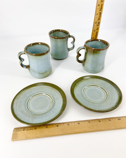 Frankoma Pottery pieces. Part of a vintage collection of 119 pieces. Collectible vintage set of Frankoma Plainsman Woodland Moss tableware.