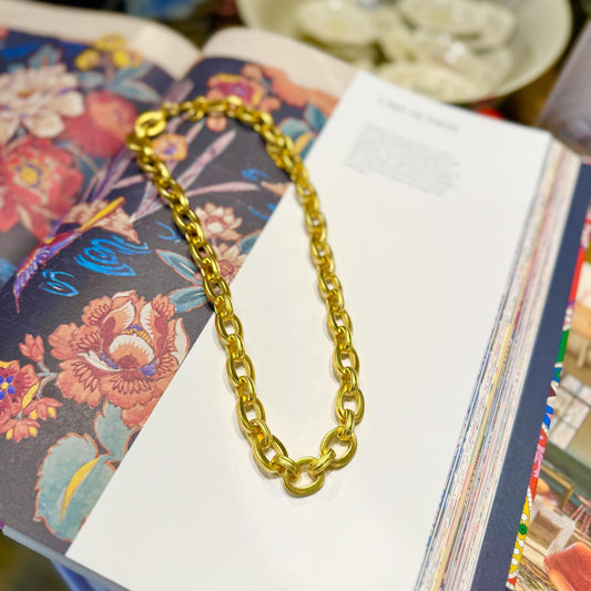 Necklace - "De Rigueur" - Gold