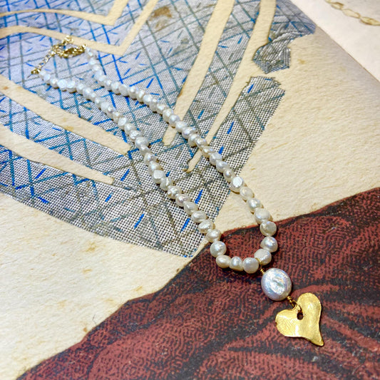 Necklace - Pearl and Dainty Heart - Gold Vermeil