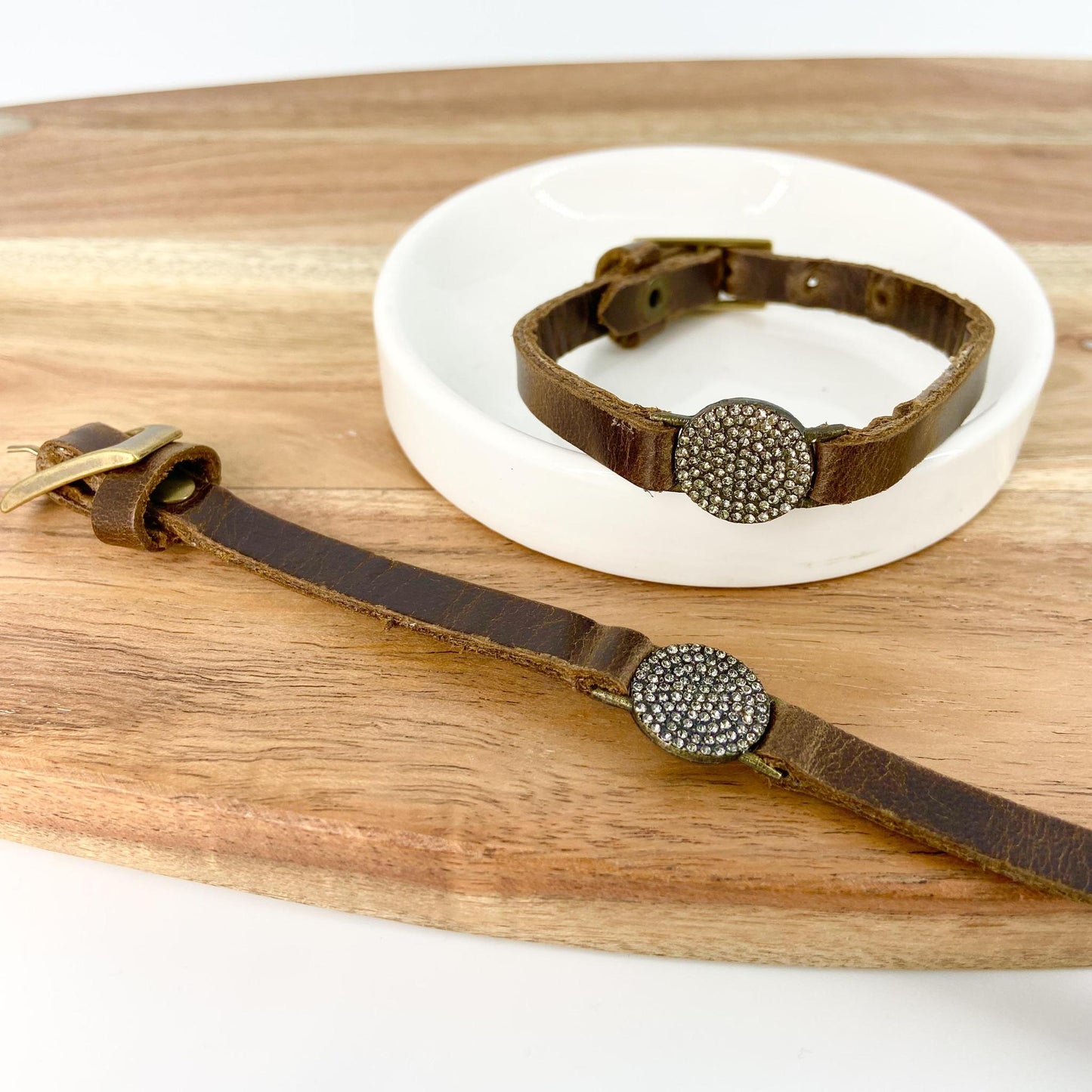 Bracelet - Small Disc with Crystals - Antiqued Brass & Leather (Video)