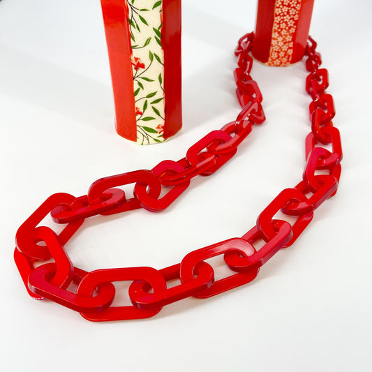 Necklace - Graduated Flat Link - Red - Resin
