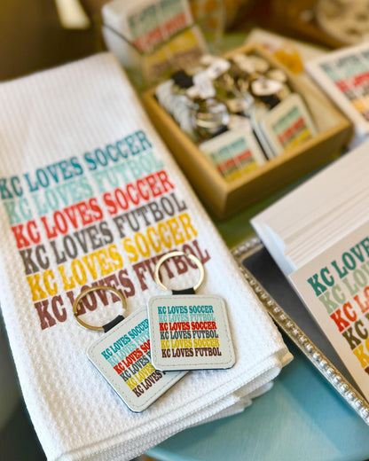 Keychain -KC LOVES SOCCER/KC LOVES FUTBOL