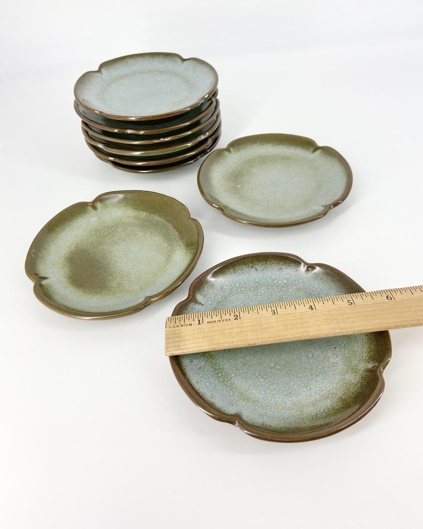 Frankoma Pottery pieces. Part of a vintage collection of 119 pieces. Collectible vintage set of Frankoma Plainsman Woodland Moss tableware.