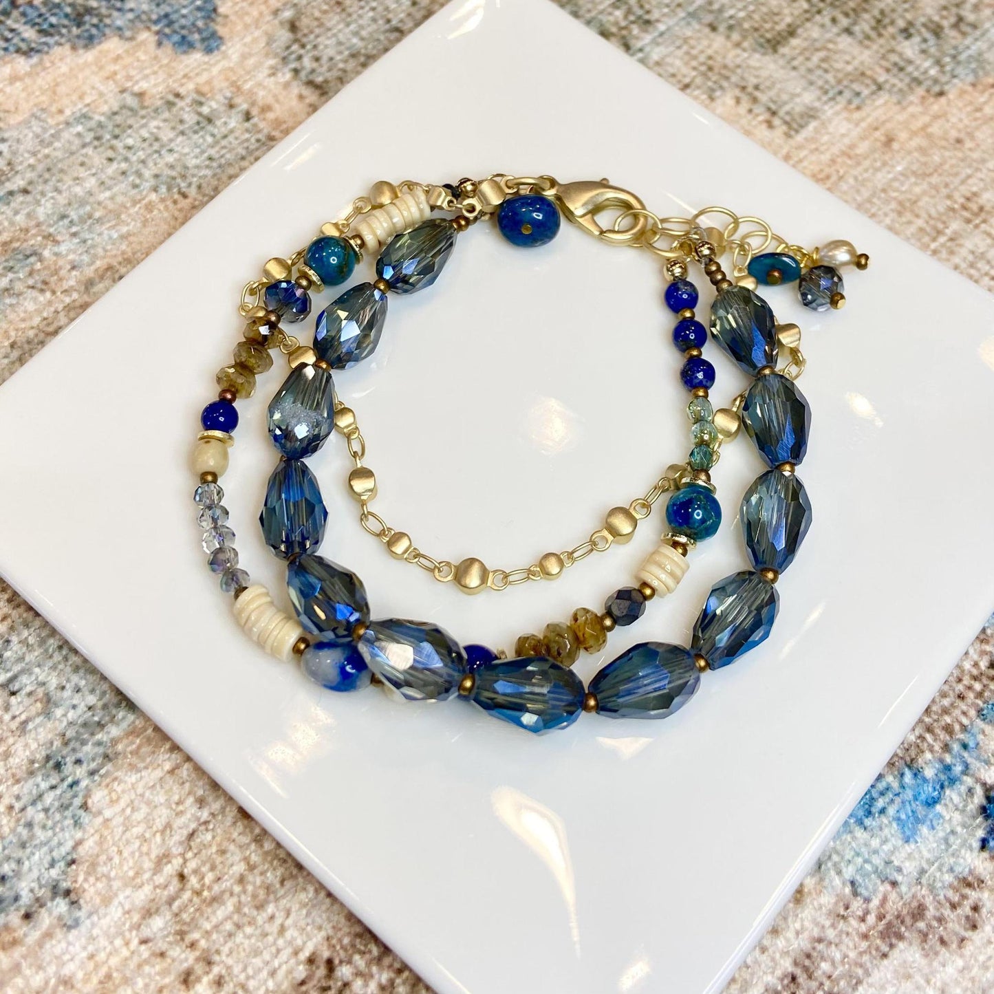 Bracelet - Laps Lazuli/Apatite/Keshi - Gold on Brass