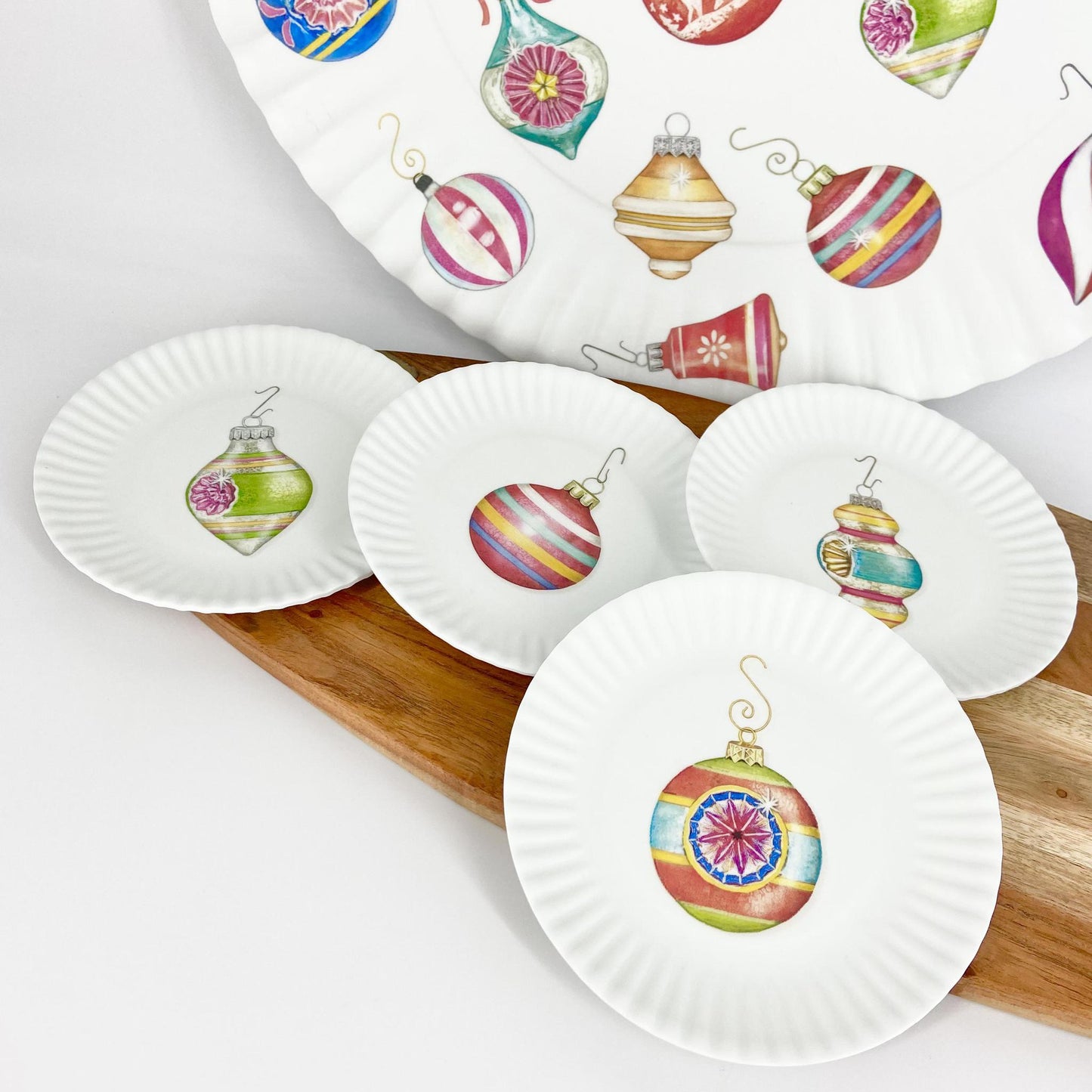 Platter - "Paper Plate" Melamine - Scattered Ornaments