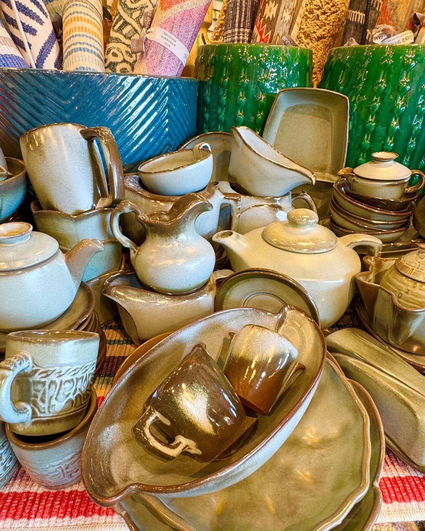 A collection of Frankoma Pottery tableware and service pieces. Entire collection of 119 pieces. Collectible vintage set of Frankoma Plainsman Woodland Moss tableware.