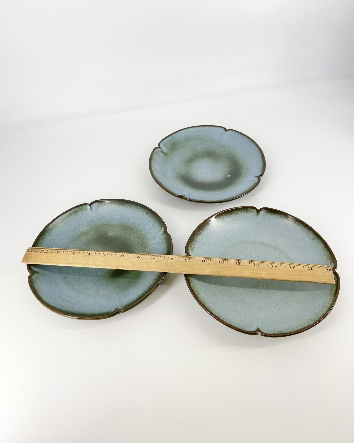 Frankoma Pottery pieces. Part of a vintage collection of 119 pieces. Collectible vintage set of Frankoma Plainsman Woodland Moss tableware.