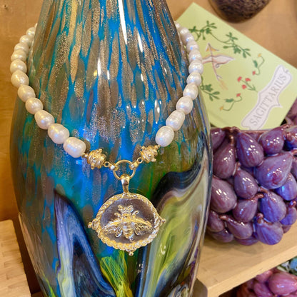 Necklace - Gold Bee & Freshwater Pearl - 24kt Gold Plated
