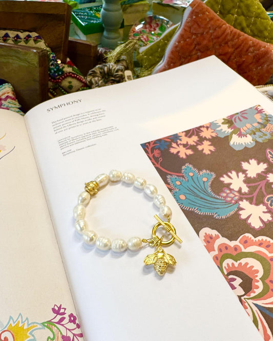Bracelet - Freshwater Pearl & Gold Bee