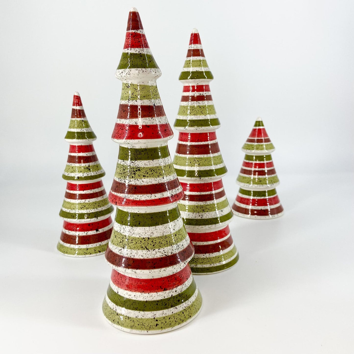 Decoration - Ceramic Tree - 8.5" - Retro Red & Green