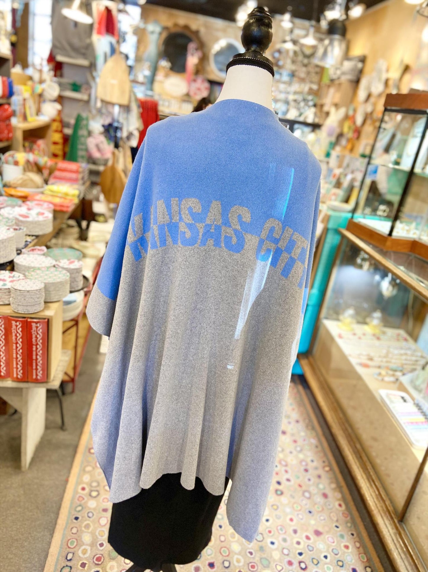 Wrap - KANSAS CITY - Hydrangea on Grey