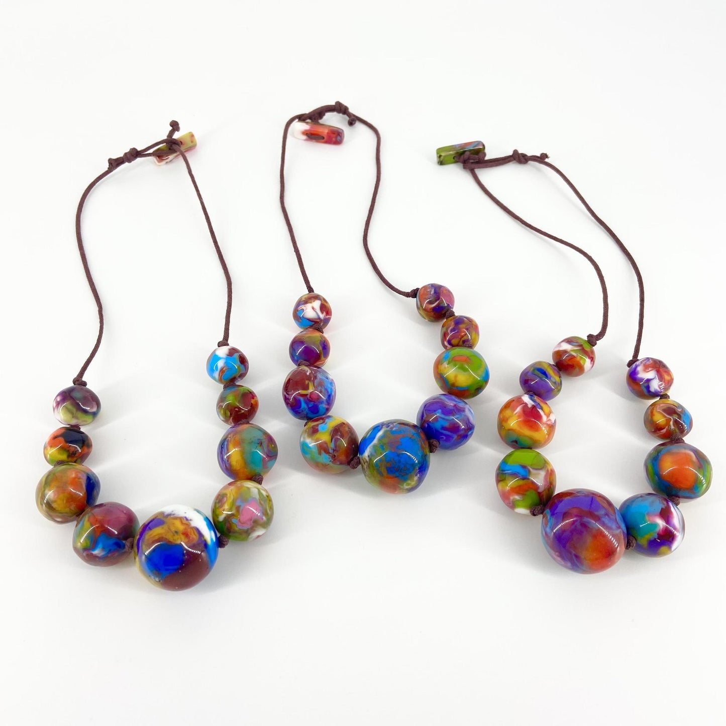 Necklace - Handknotted "Spheres" Resin Original - Handmade
