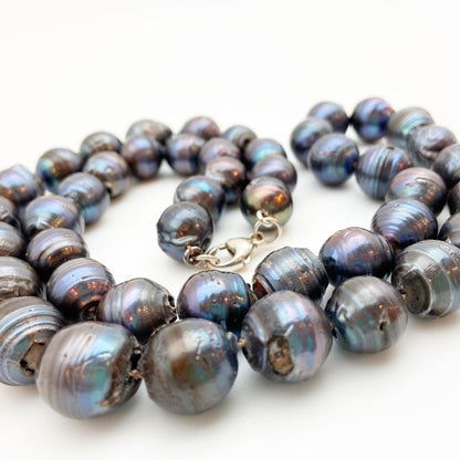 Necklace - Handknotted Dark Pearl - 29"